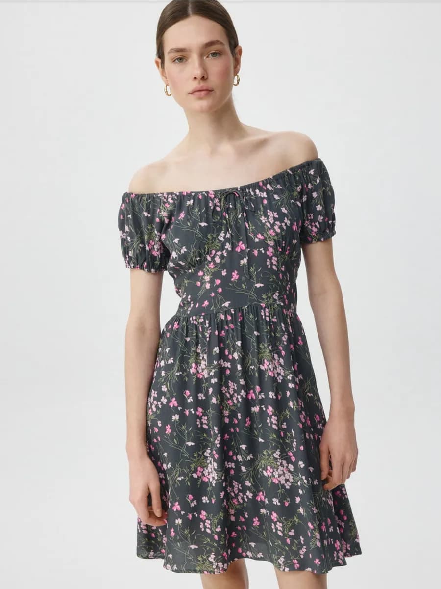 Платье летнее из вискозы с принтом и рукавами фонариками