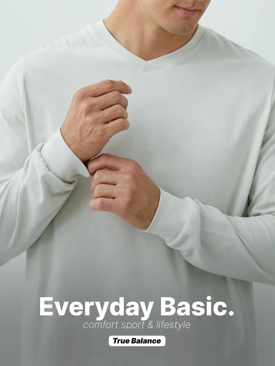 Джемпер с V воротником мужской