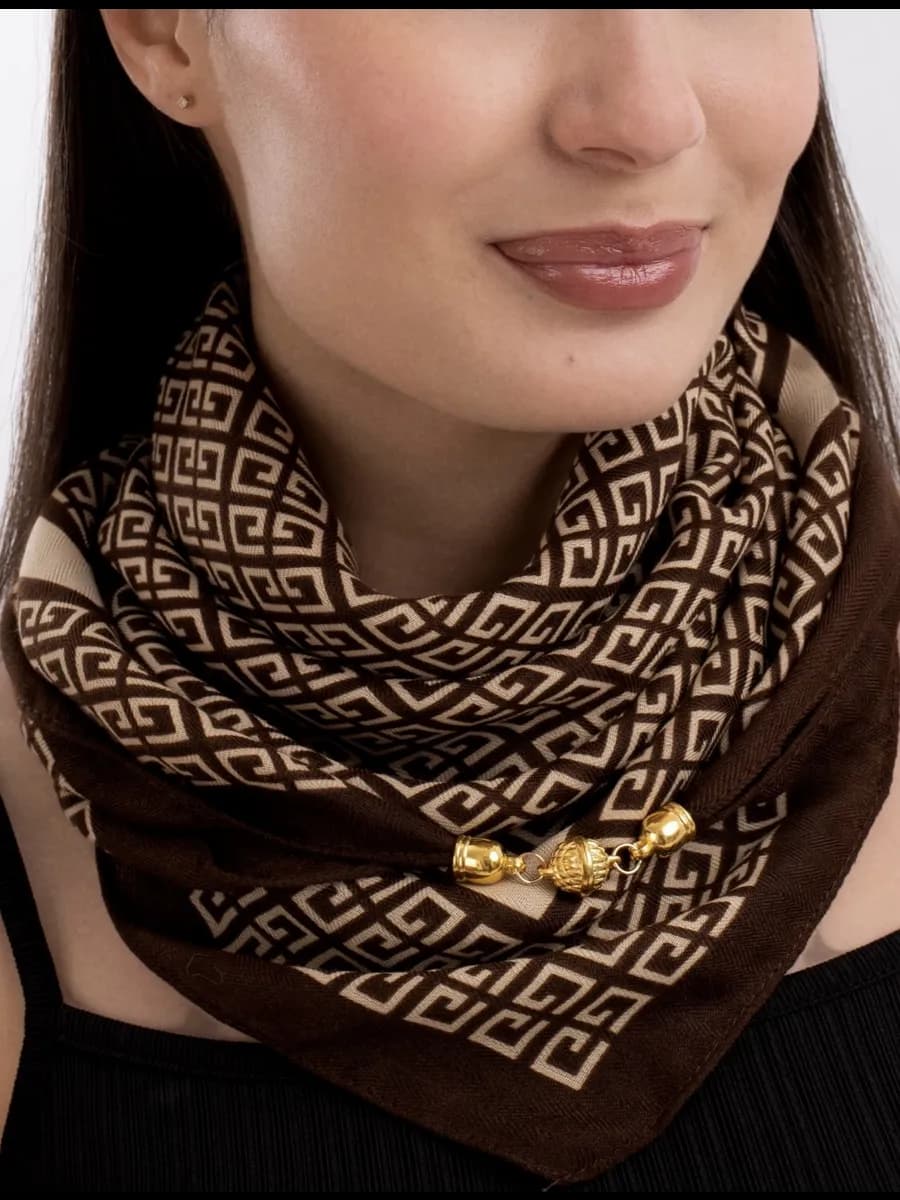 Платок на голову и шею весенний на магнитах