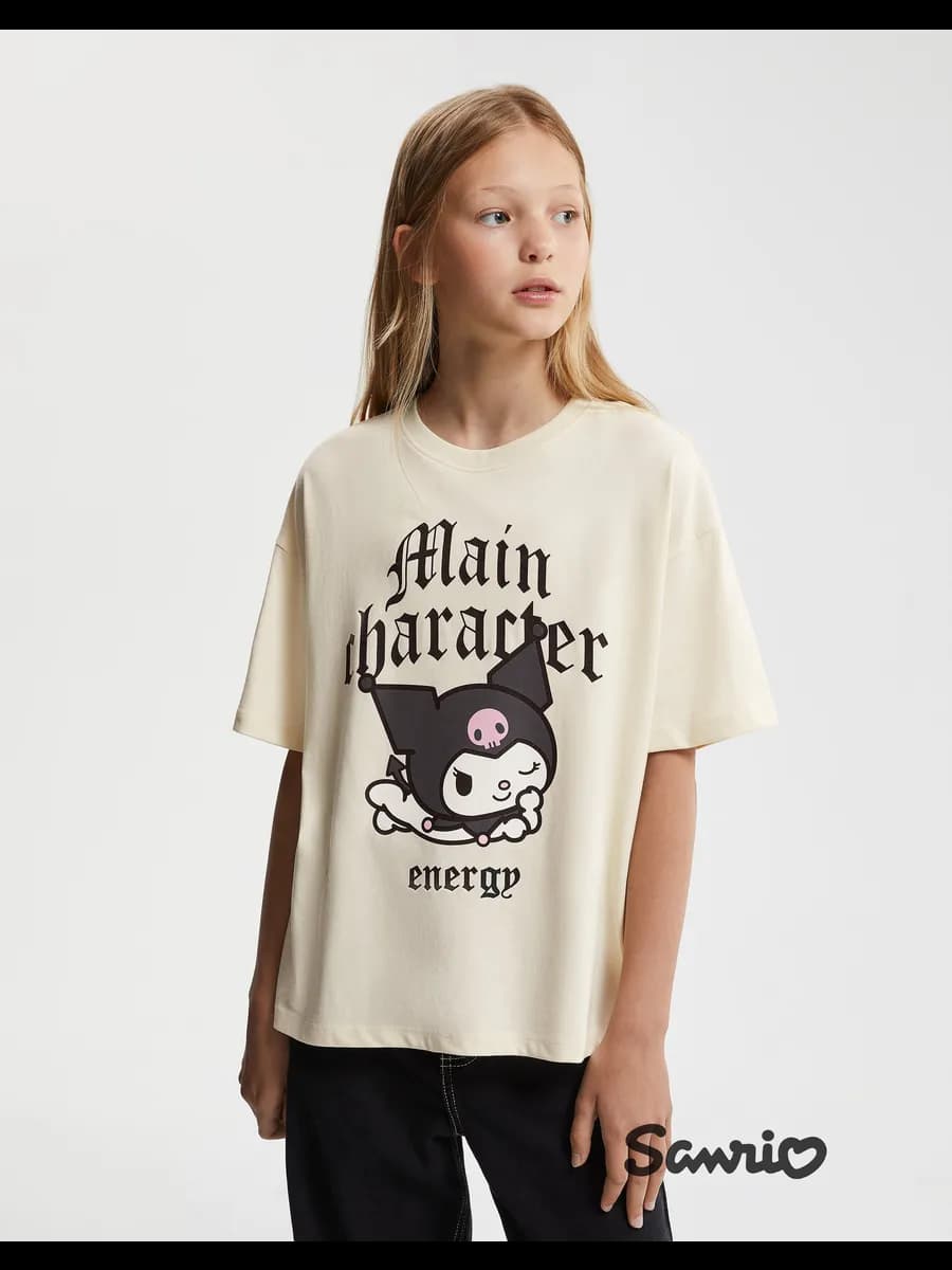 Молочная свободная футболка с принтом Куроми (Kuromi)