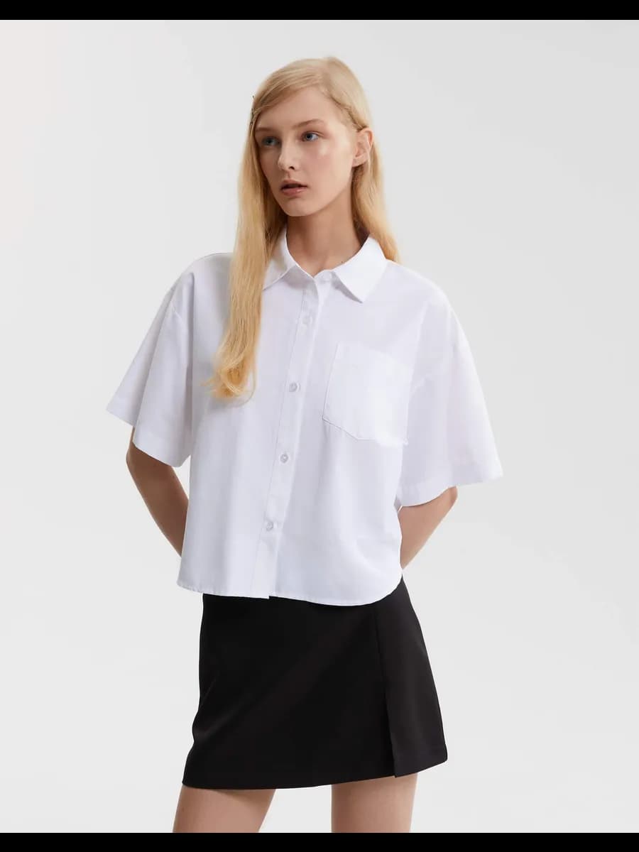Белая рубашка с коротким рукавом