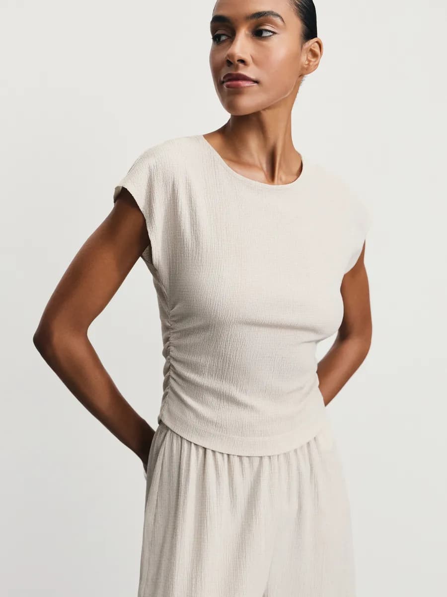 Футболка скимс облегающая вязаная