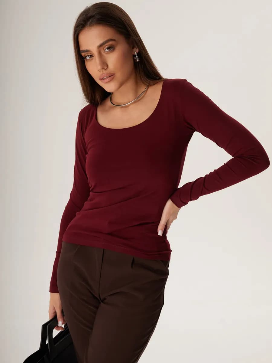 Лонгслив с круглым вырезом