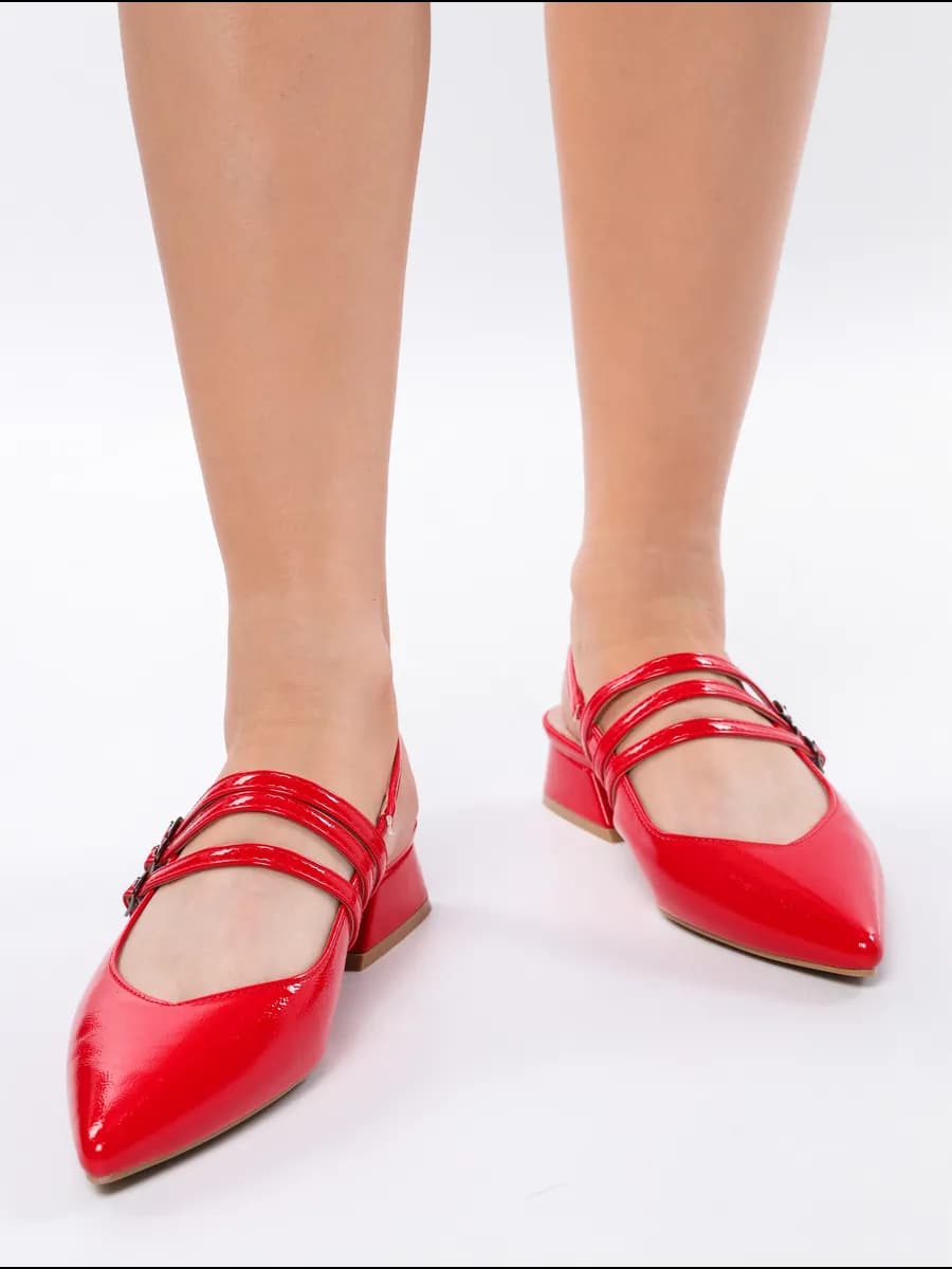 Босоножки летние на каблуке