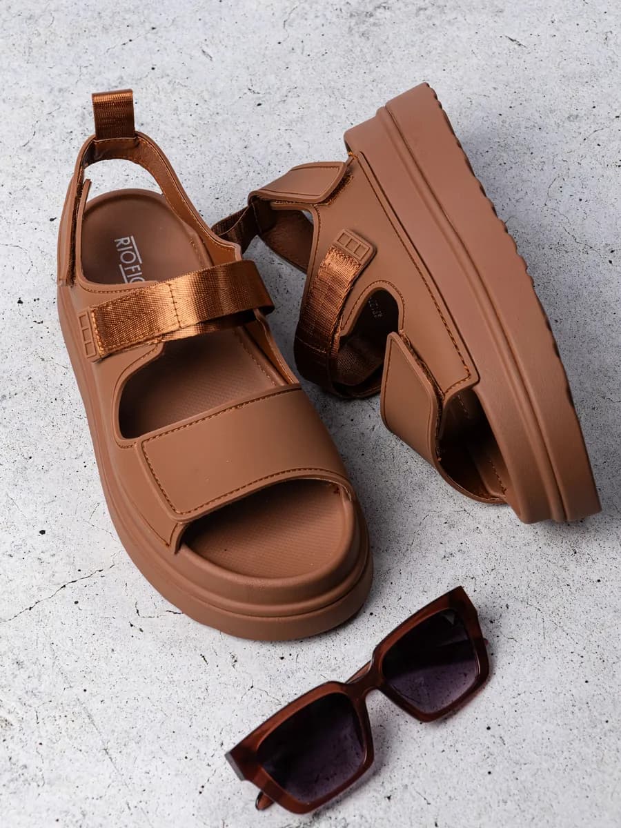 Босоножки летние на платформе