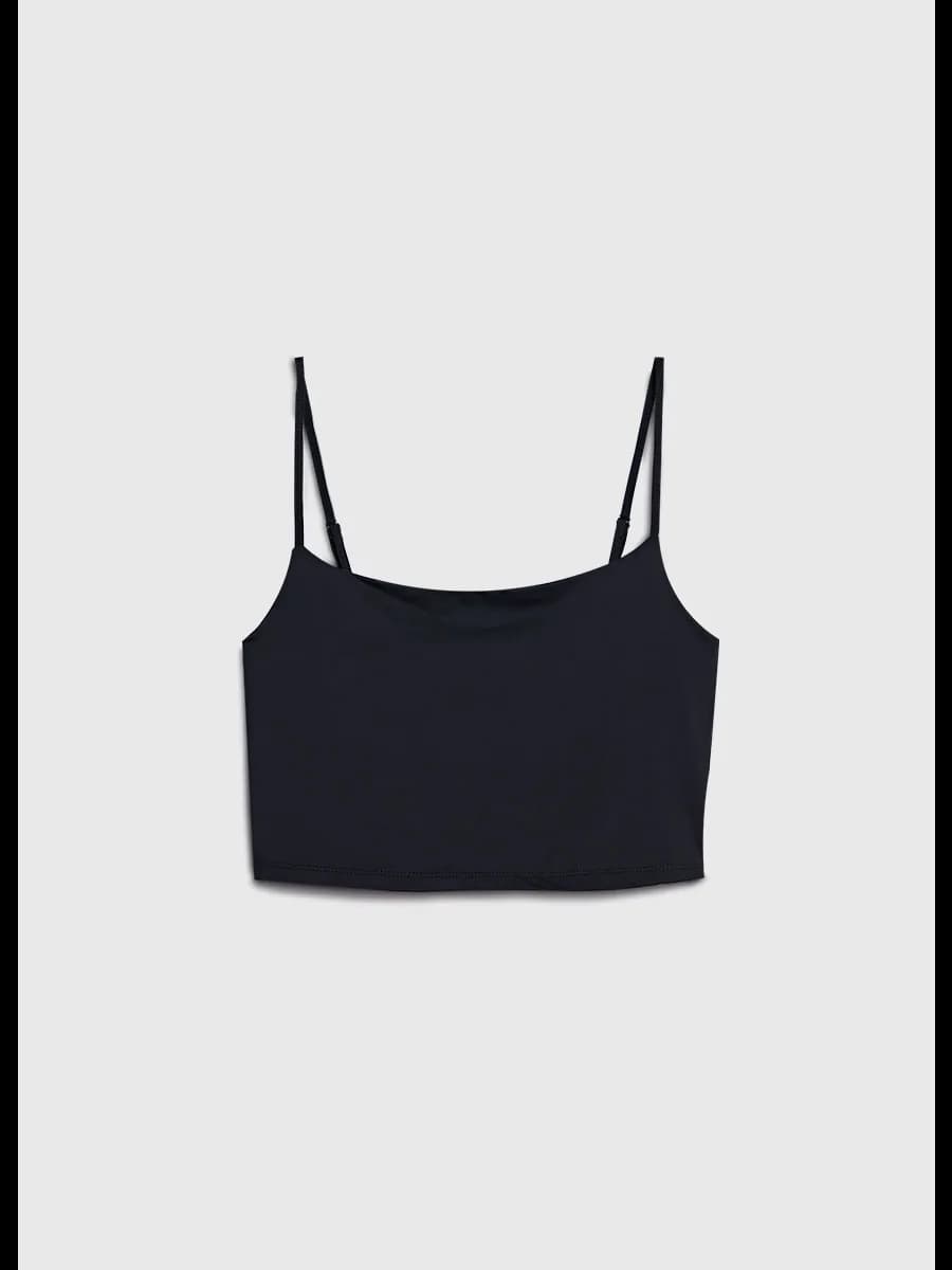 Укороченный топ на тонких бретелях