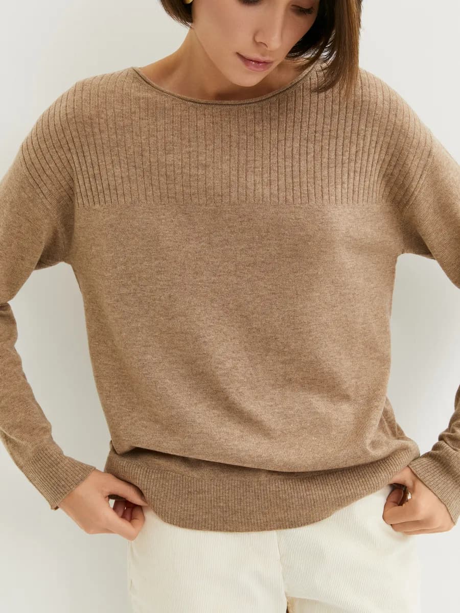 Джемпер женский с длинным рукавом вязаный