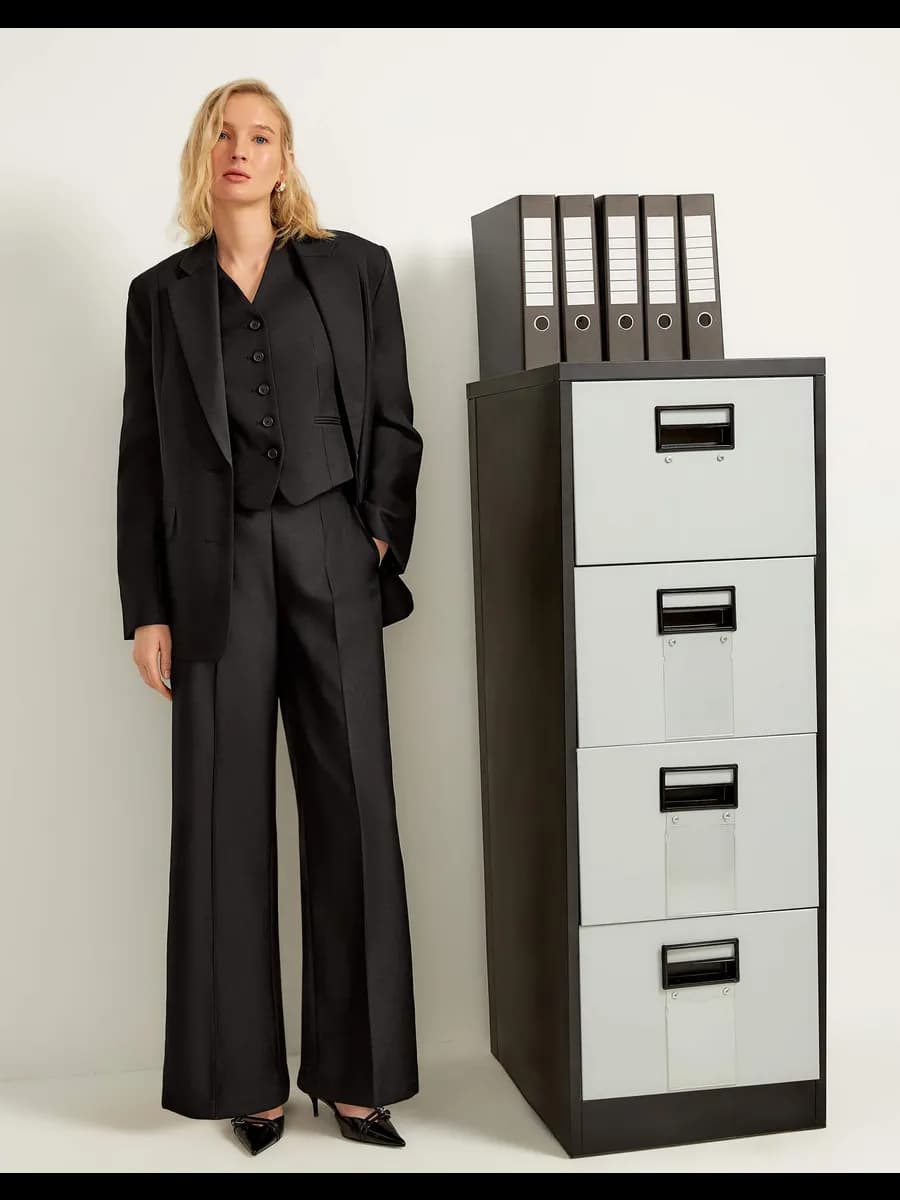 Чёрные брюки Wide leg