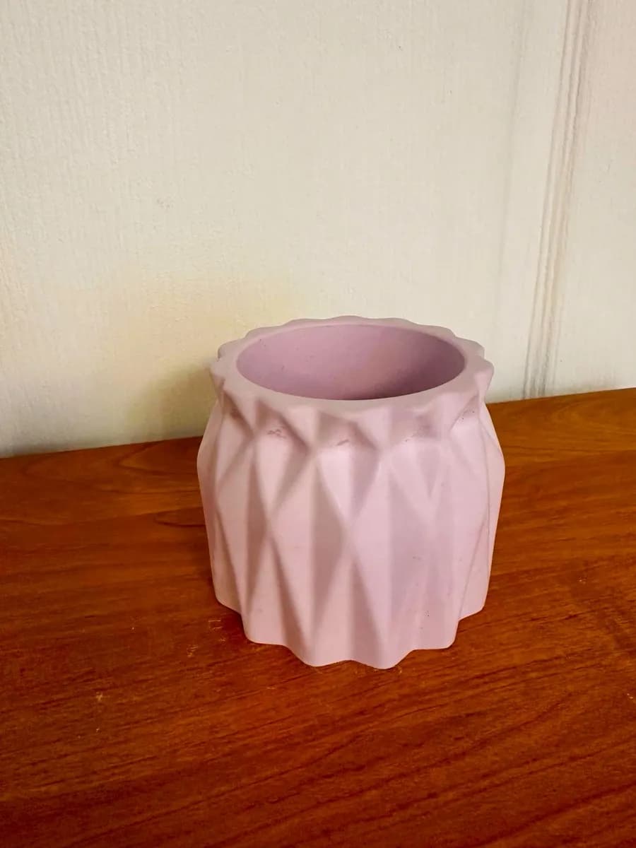 Кашпо из гипса, ваза