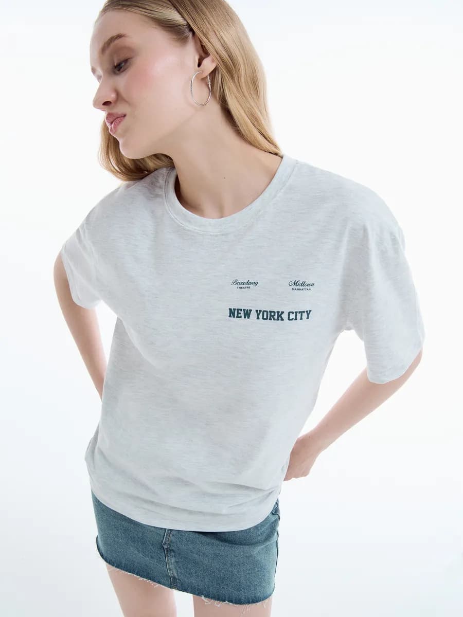 Футболка с надписью