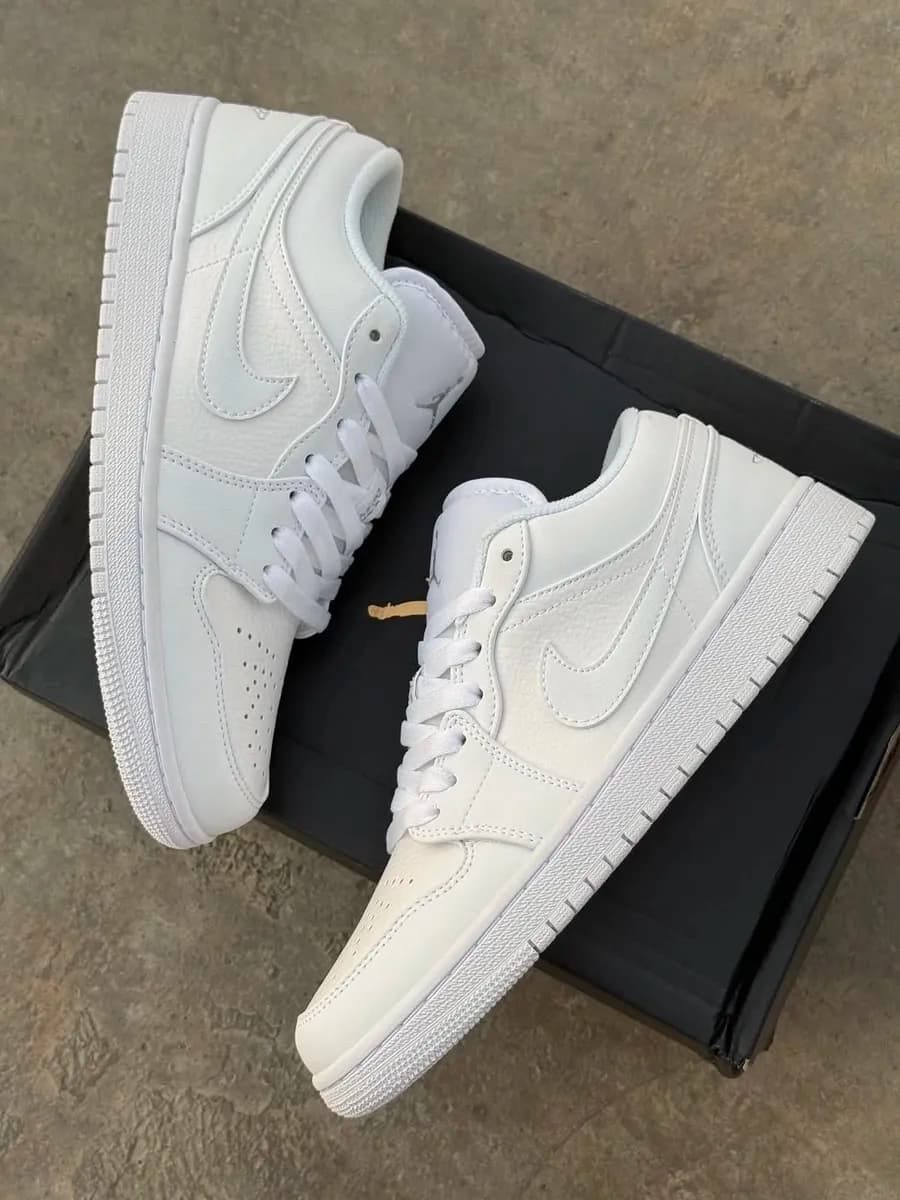 Кроссовки Air Jordan 1 Low