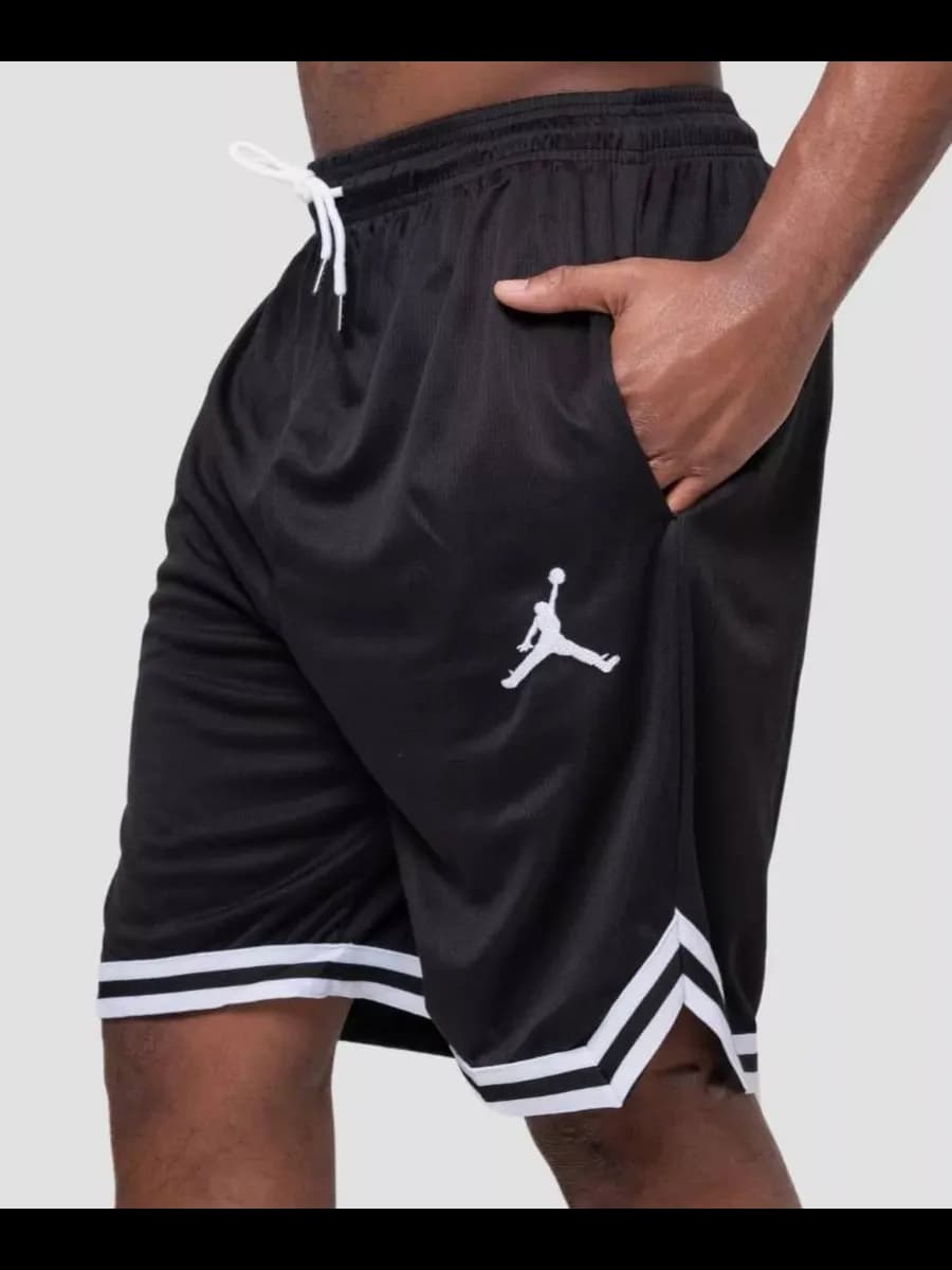 Шорты спортивные