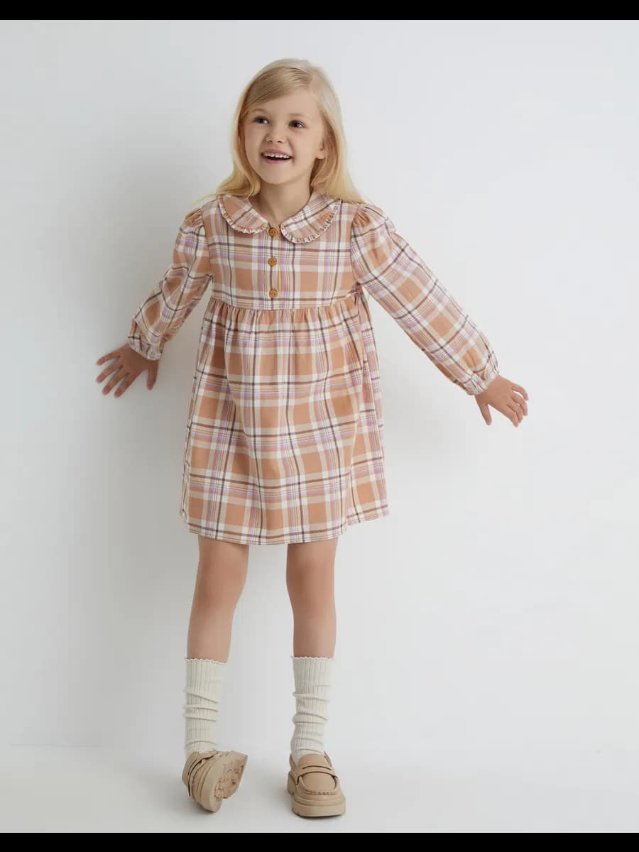 Бежевое платье в клетку