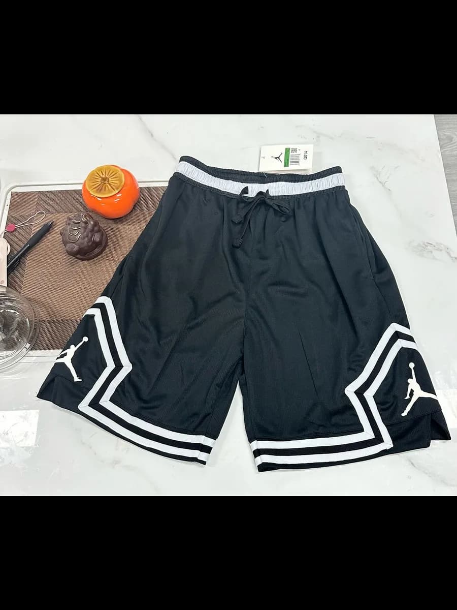 шорты спортивные