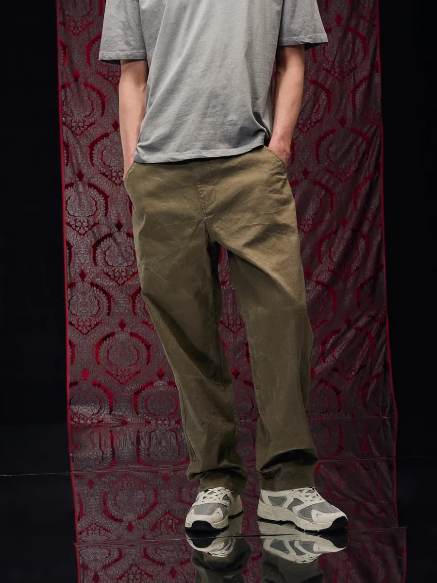 Зауженные брюки с вареным эффектом