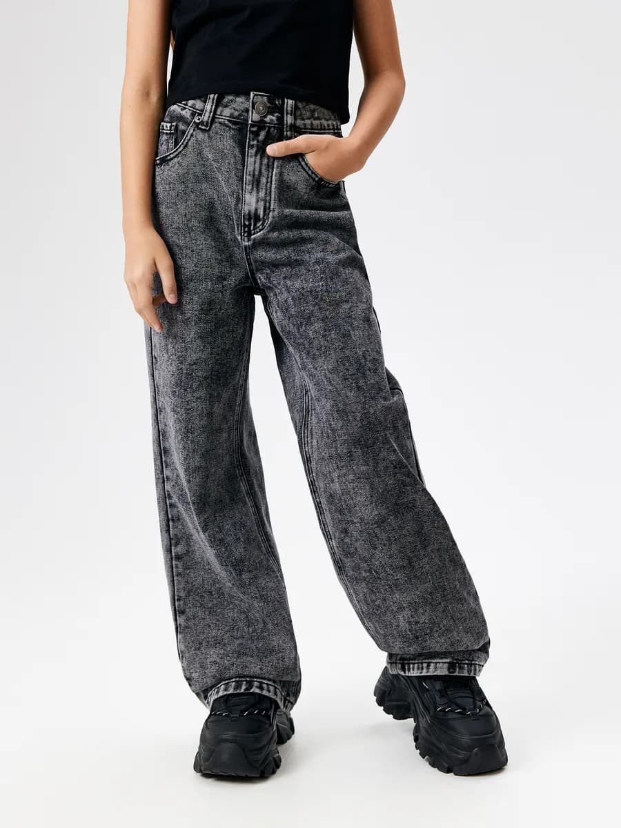 Джинсы широкие на подростков в школу - фото 1