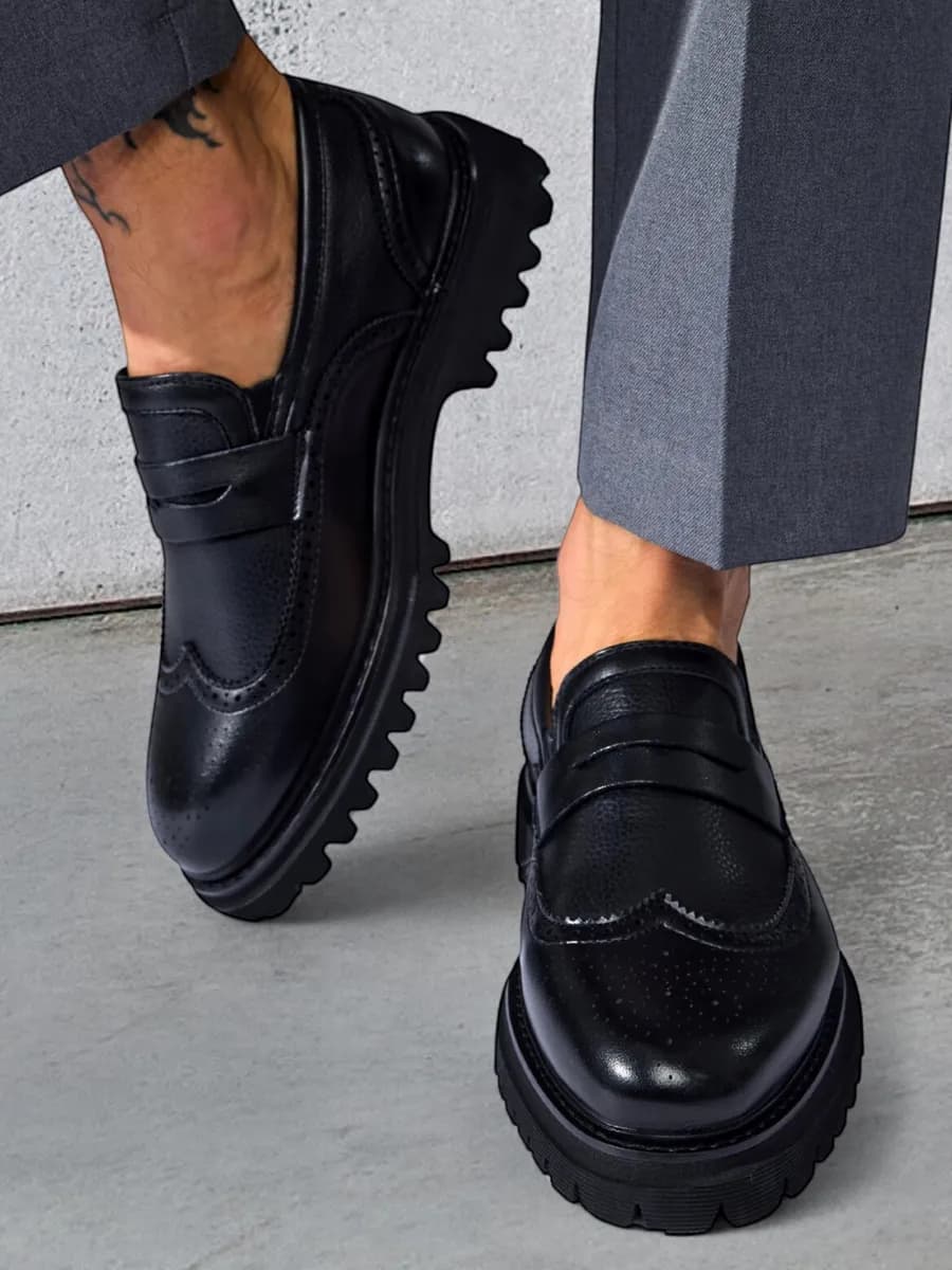 Лоферы классические туфли