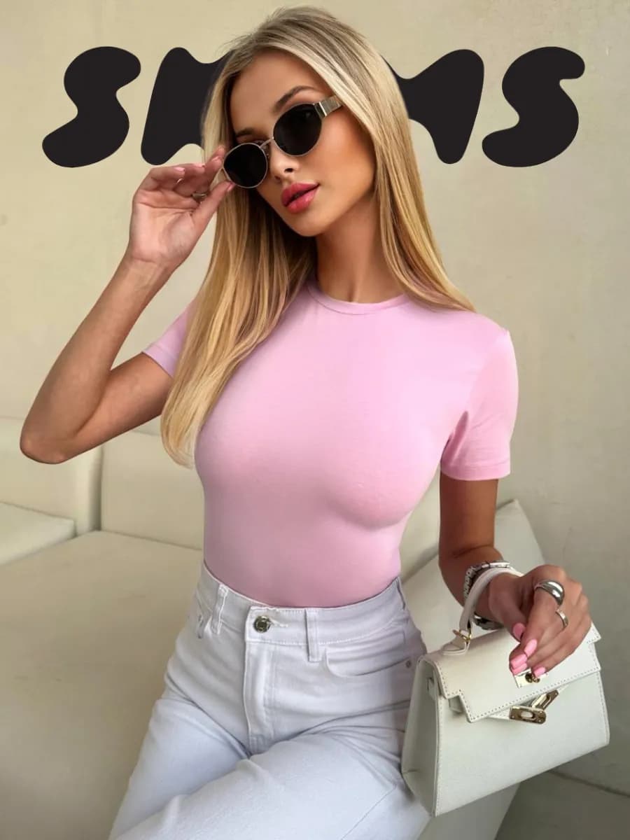 Футболка в стиле скимс облегающая