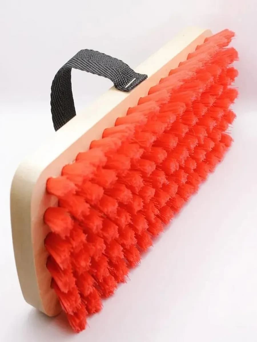 Щетка для уборки хозяйственная полотерная с ремешком