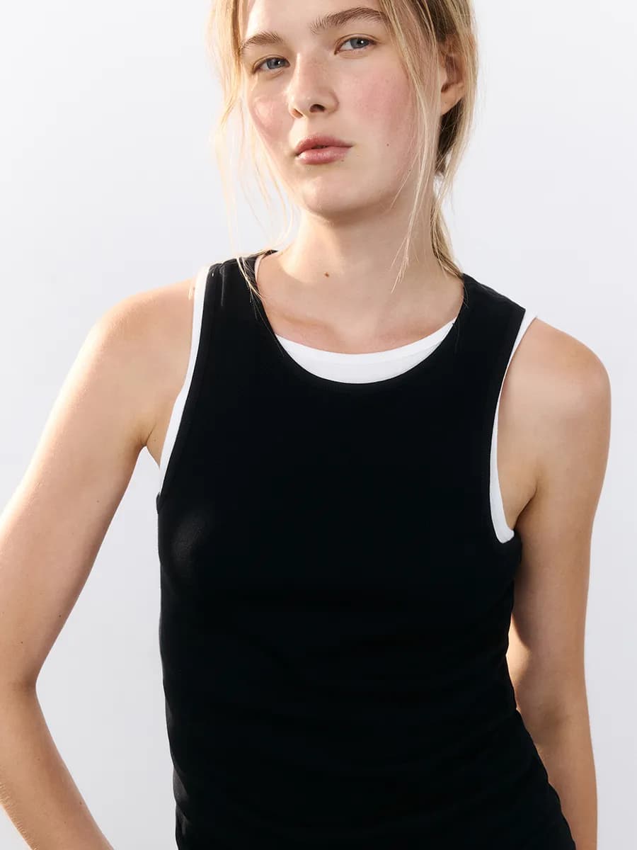 Майка из гладкого трикотажа - фото 1