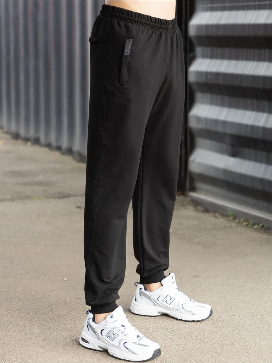 Спортивные брюки джоггеры осенние без начеса - фото 1