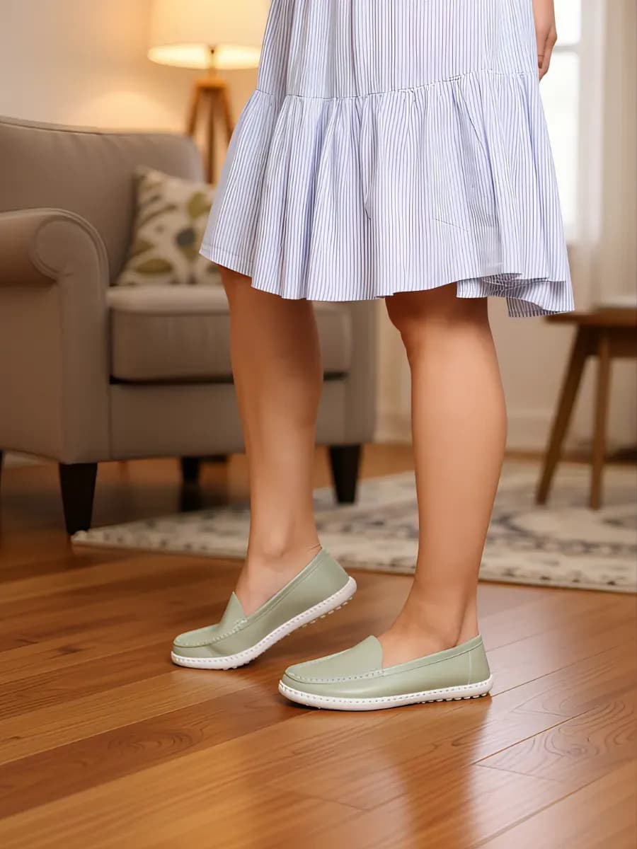 Мокасины из натуральной кожи для школы и офиса