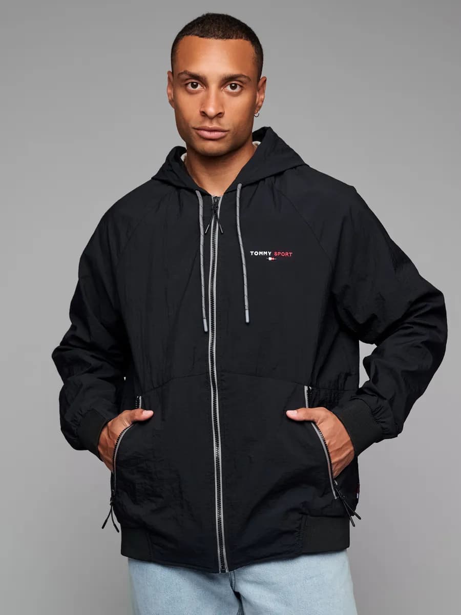 Ветровка спортивная демисезонная