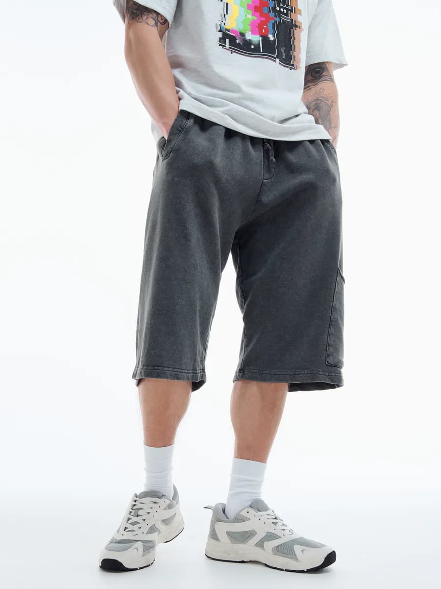 Удлиненные шорты карго с вареным эффектом