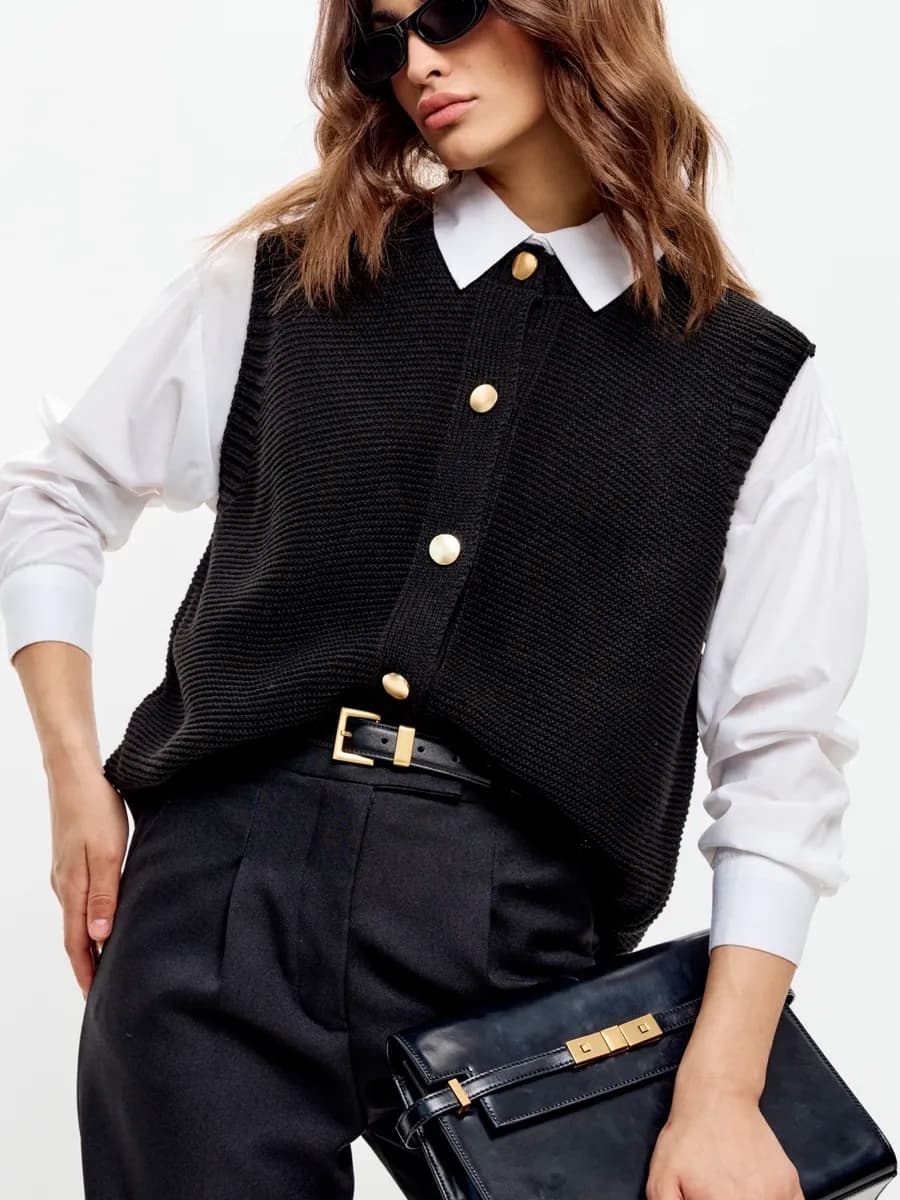 Жилет вязаный оверсайз на пуговицах