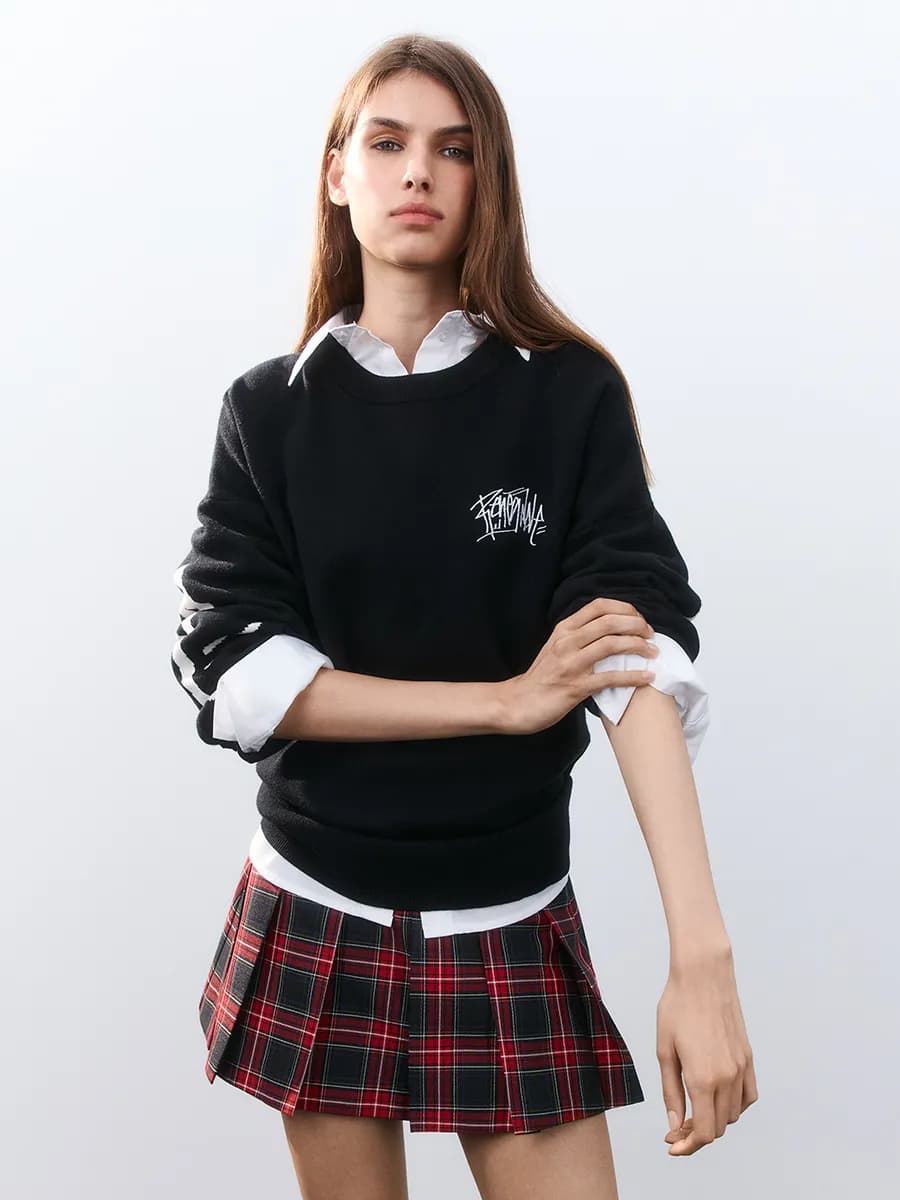 Джемпер оверсайз вязаный с принтом