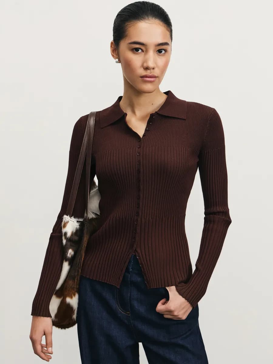 Джемпер поло на пуговицах в рубчик облегающий