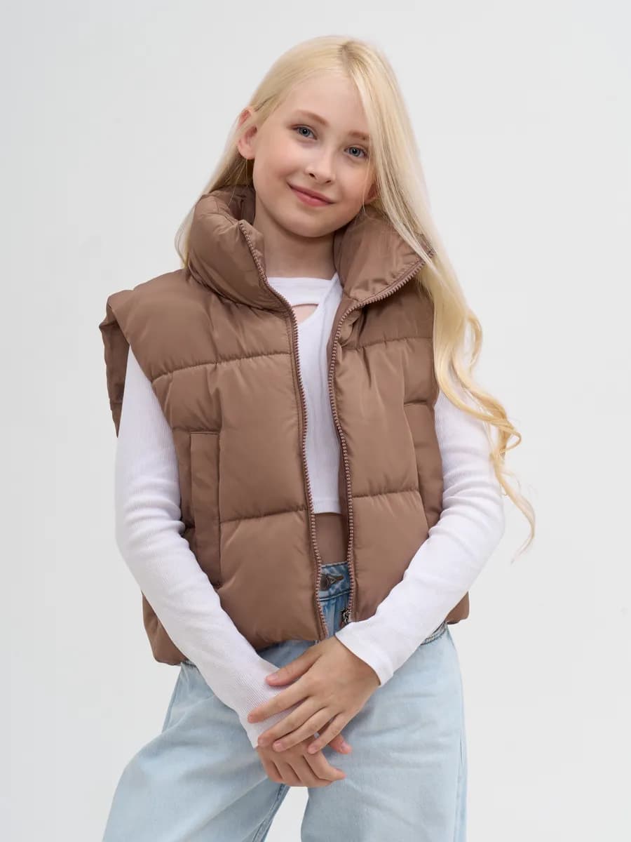 Жилетка утепленная безрукавка демисезонная