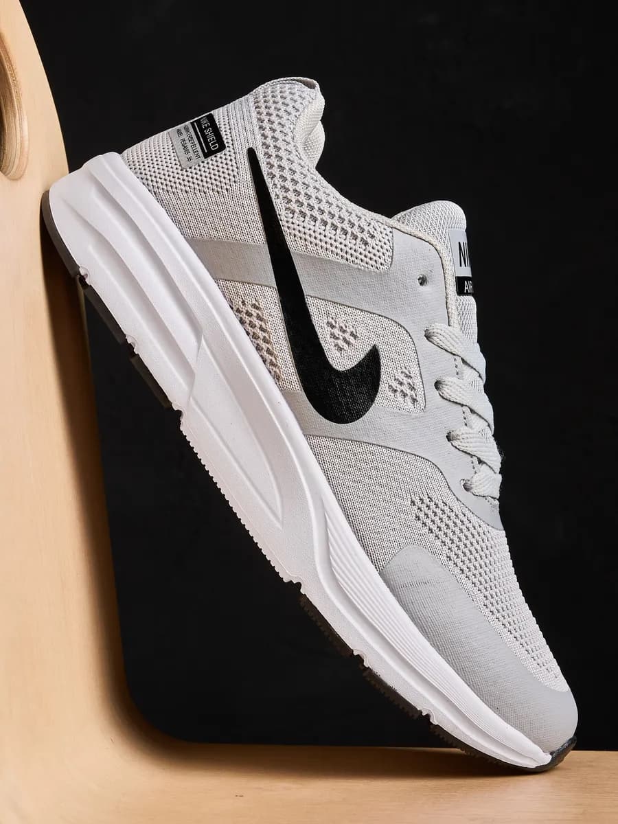 Кроссовки летние