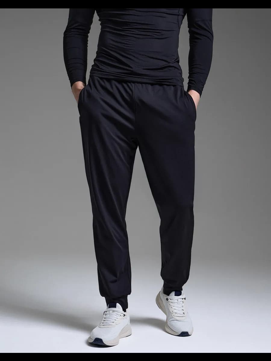 Чёрные спортивные брюки Jogger
