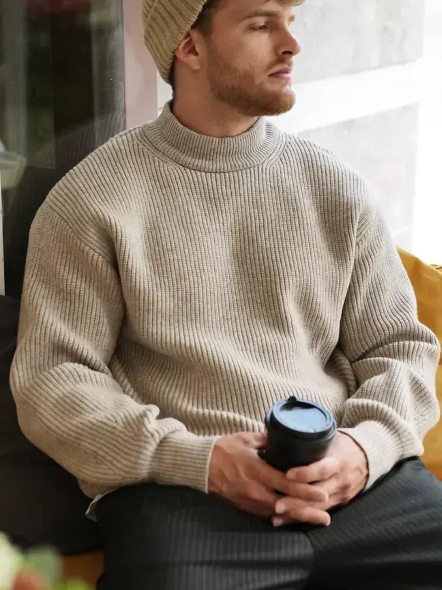 Оверсайз свитер теплый вязаный без горла