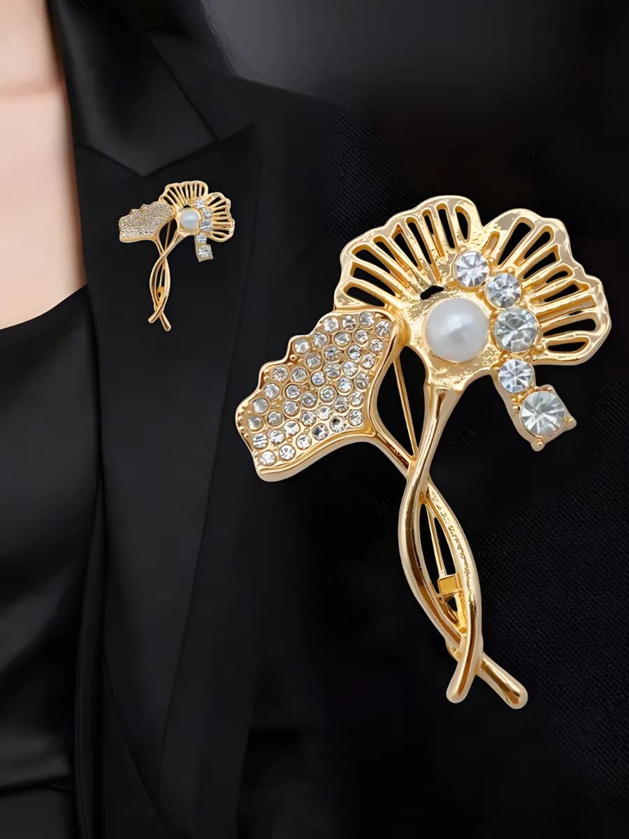 Подарок женщине брошь бижутерия