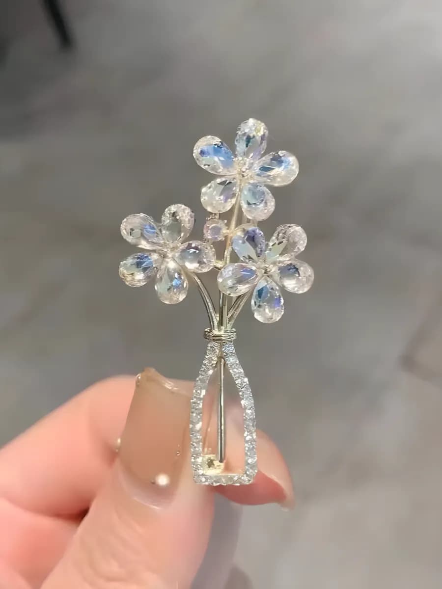 Подарок женщине брошь бижутерия