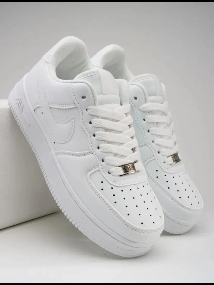 Кроссовки 1 Low форсы