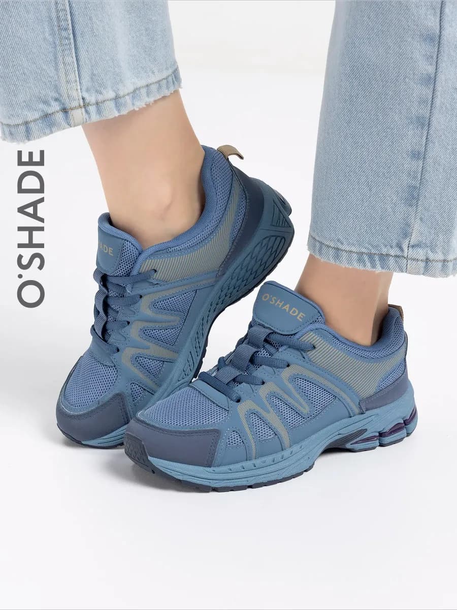 Кроссовки женские легкие