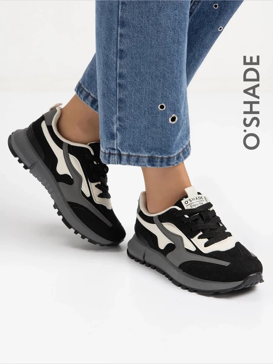 Кроссовки женские черные