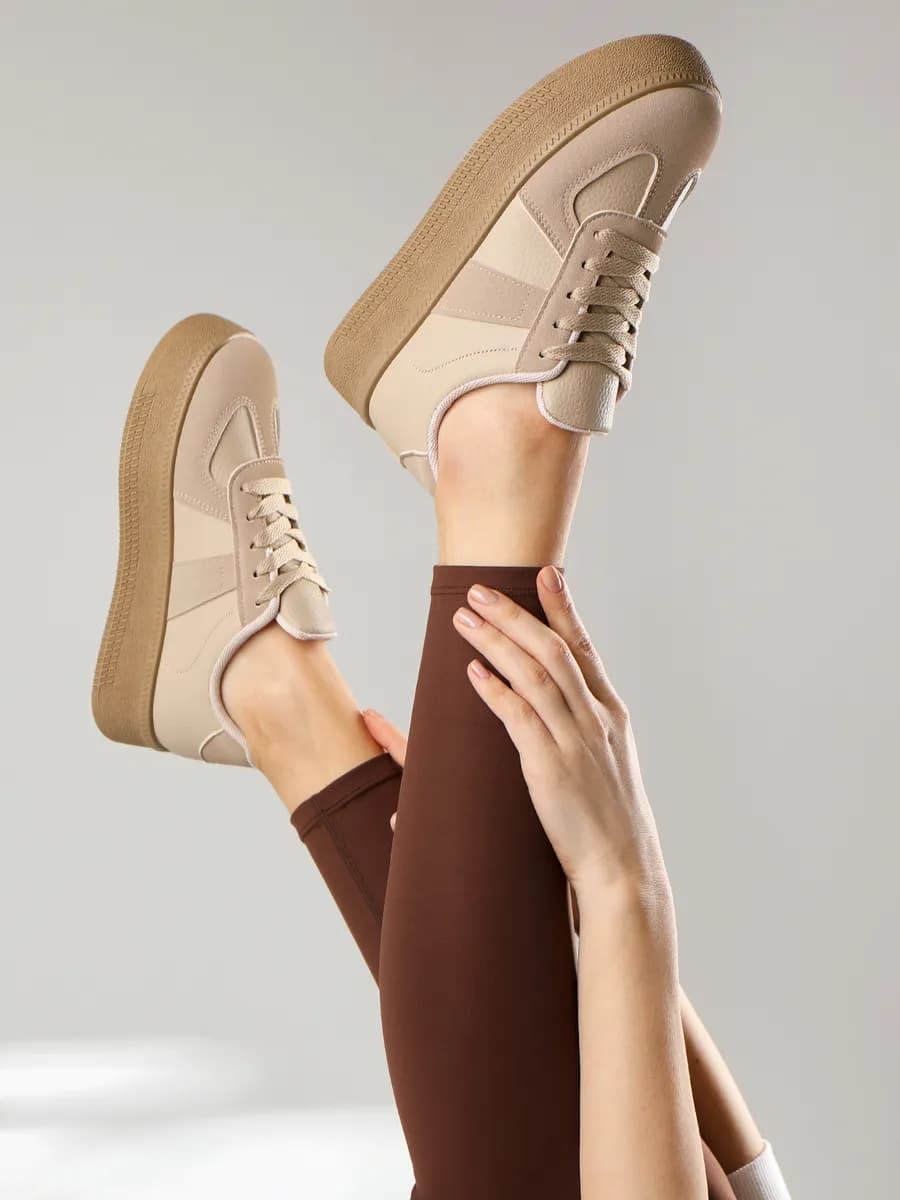 Кеды на высокой платформе бежевые - фото 1