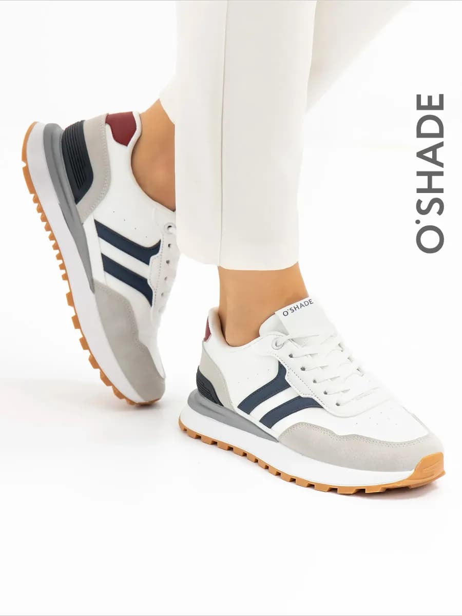 Кроссовки женские