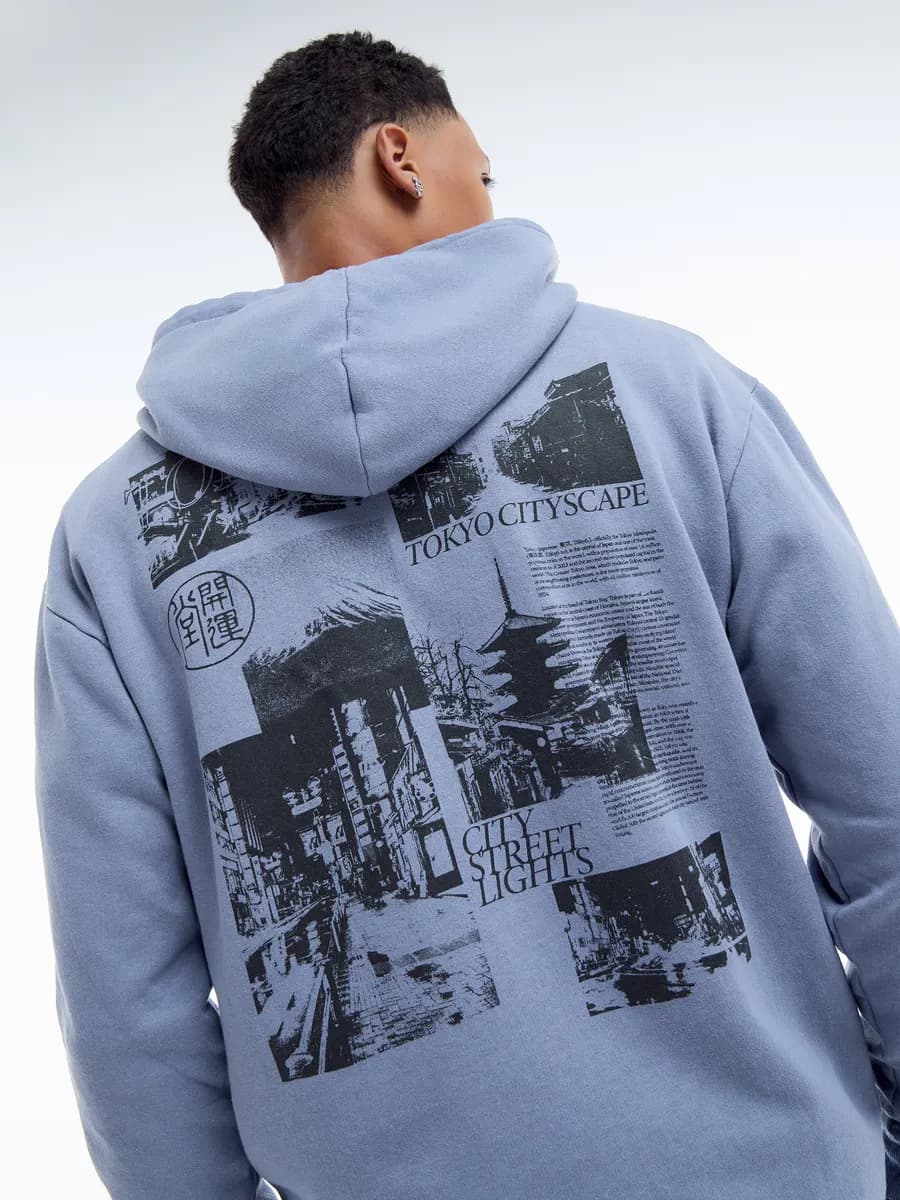 Теплое худи с варенным эффектом и принтом Tokyo