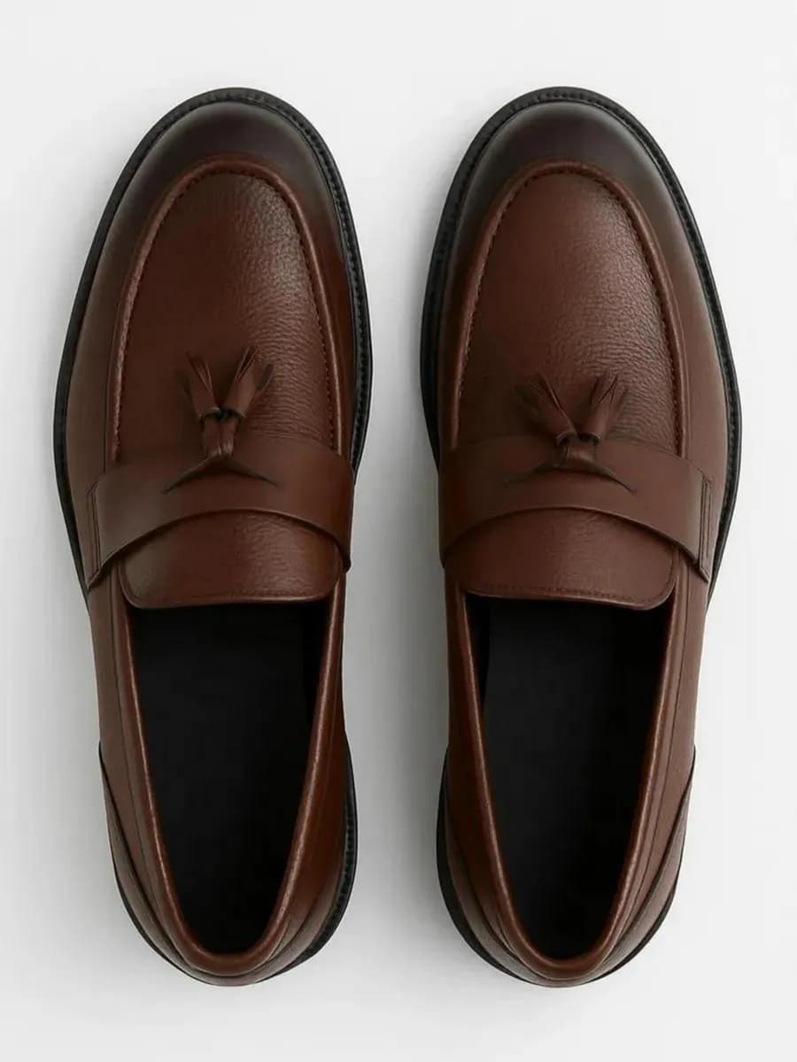 Лоферы коричневые с кисточкой - фото 1