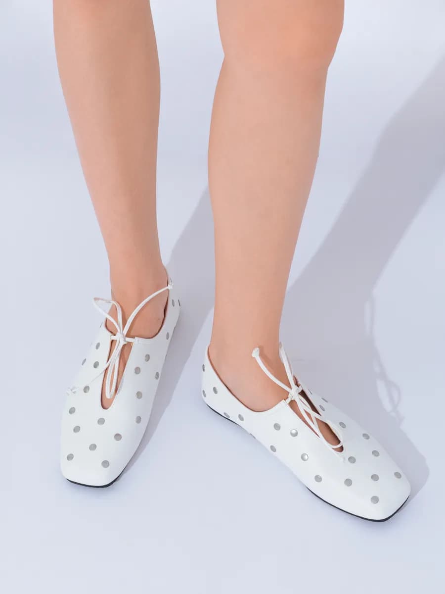 Балетки с квадратным носом