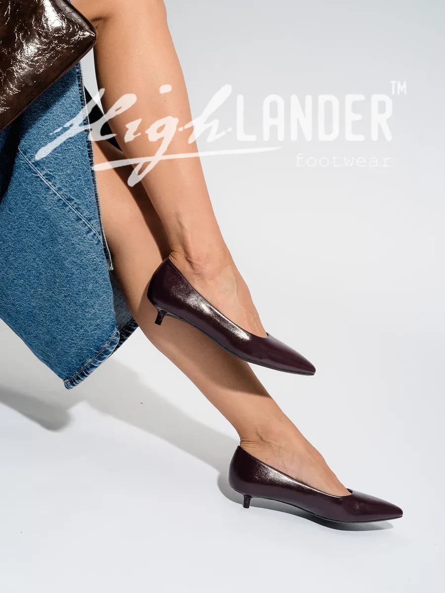 Туфли лодочки на низком каблуке