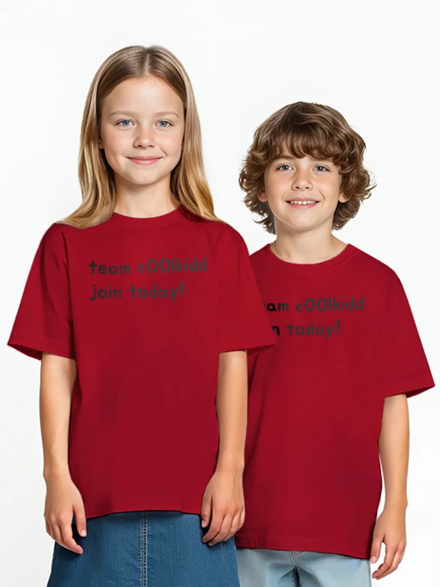 Футболка детская красная оверсайз с принтом