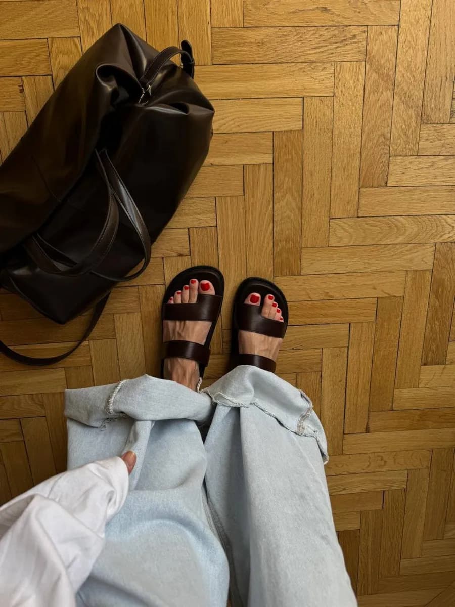 Босоножки летние без каблука с открытым носом