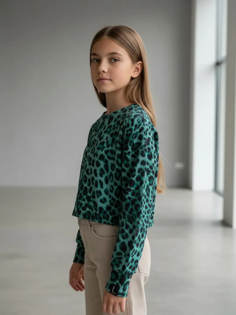 Лонгслив для девочки укороченный, леопард