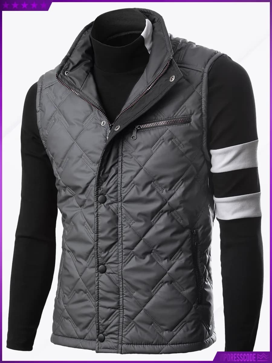 Жилетка стеганая утепленная безрукавка на молнии демисезон